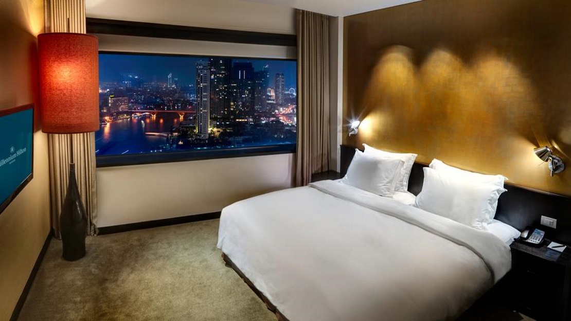 Panoramic River Suite